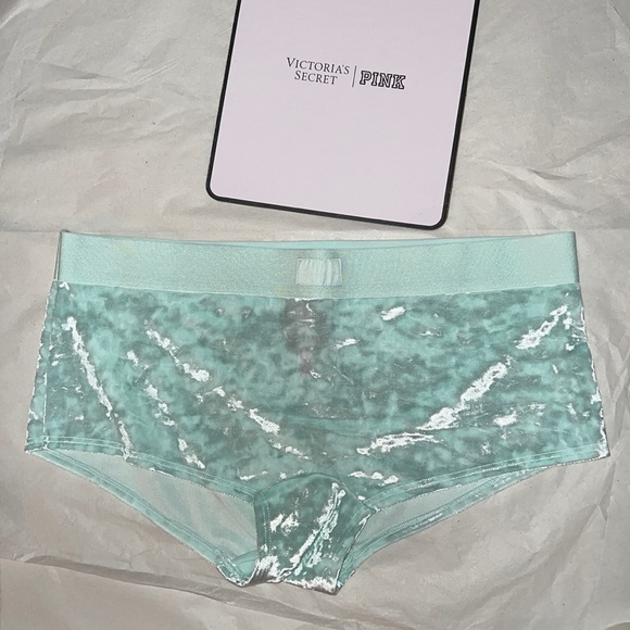(L) UNISEX Victoria’s Secret Velvet Shortie Underwear - Picture 1 of 8